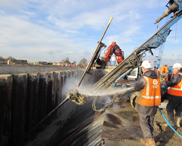 A4 groutankers IMG_0094.JPG